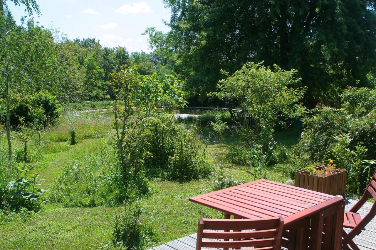 Ecolieu Le Chant Du Temps Bed and Breakfast Saint-Usuge Εξωτερικό φωτογραφία